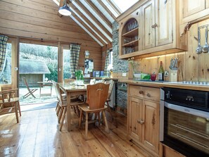 Dishwasher, high chair - Tuckenhay, Edgecombe Barn- HFU (Bow Creek, between Dartmouth and Totnes)