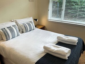 3 chambres, accès au Wi-Fi (inclus), literie fournie