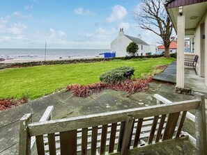 Terrace/patio - 3 bedroom accommodation in Lower Largo (Lower Largo)