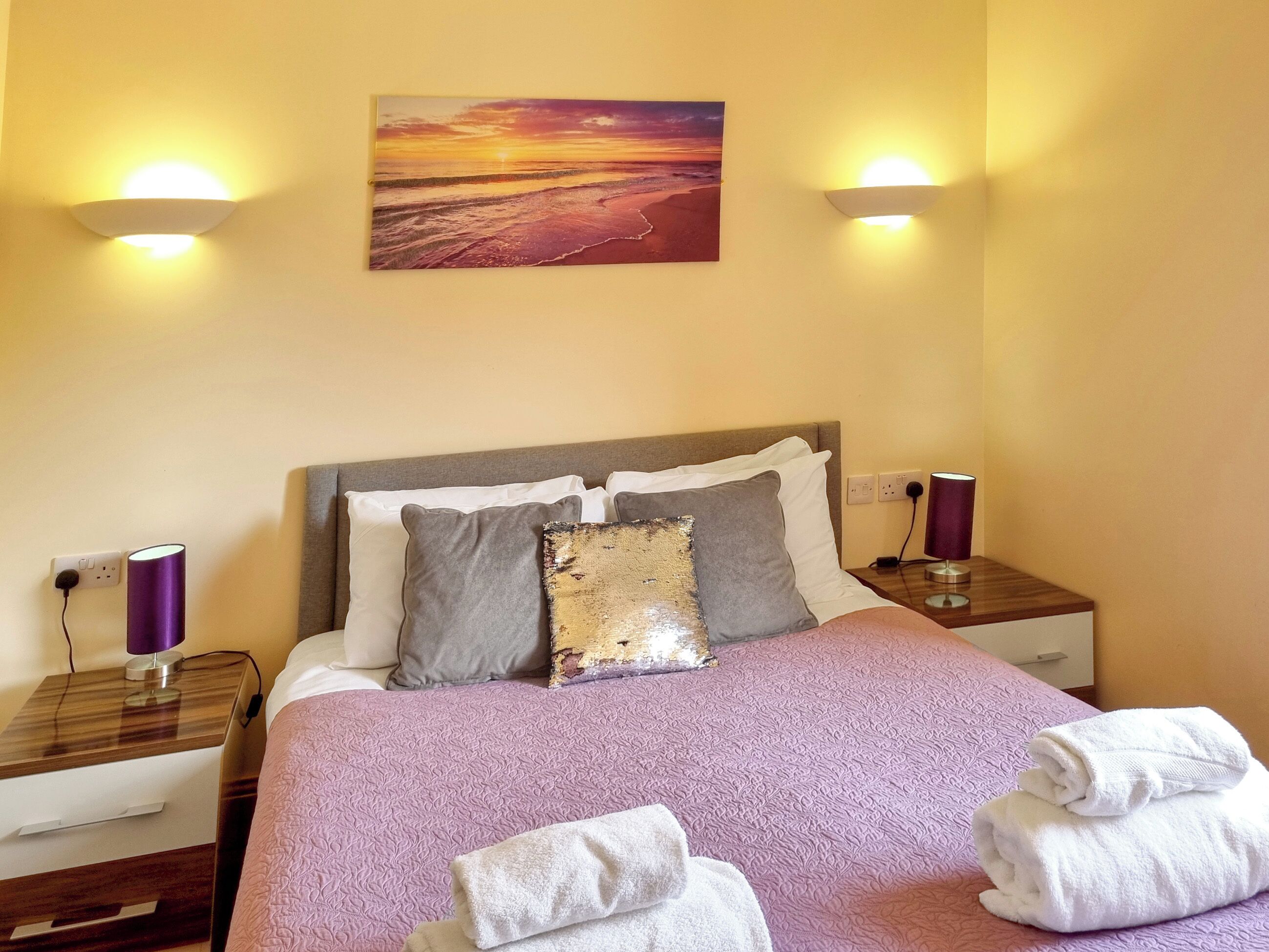 6 bedrooms, free WiFi, bed sheets