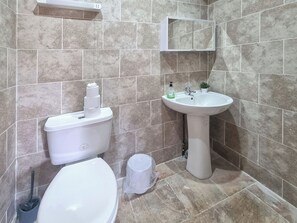 Towels - Westfield Courtyard - UK50704 (Fitling, near Burton Pidsea)