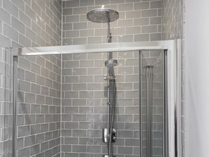 Towels - 2 bedroom accommodation in Cromer (Cromer)