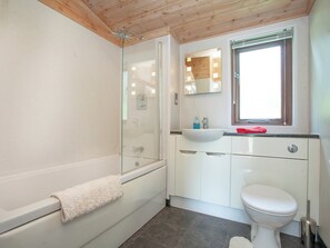 Towels - 2 bedroom accommodation in Harpford, near Sidmouth (Harpford, near Sidmouth)