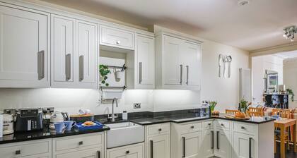 2 bedroom accommodation in Aberdyfi