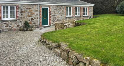 The Farmhouse - UK49068