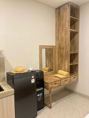 Habitación doble Deluxe, baño privado, vista al jardín | Interior