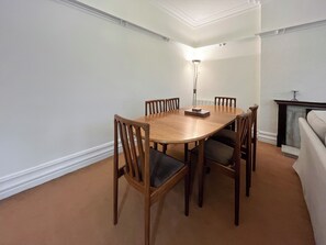 Dining - 2 bedroom accommodation in Colwyn Bay (Colwyn Bay)