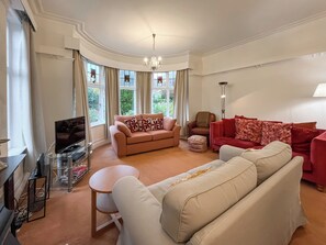 TV - 2 bedroom accommodation in Colwyn Bay (Colwyn Bay)
