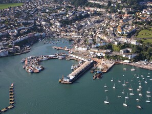 Marina - 2 bedroom accommodation in Brixham (Brixham)