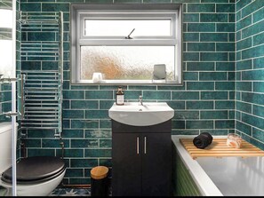 Towels - 3 bedroom accommodation in Llandundo Junction (Llandundo Junction)