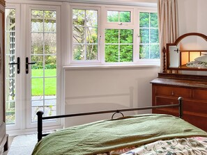 Free WiFi - 3 bedroom accommodation in Ibberton, near Blandford Forum (Ibberton, near Blandford Forum)