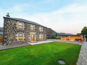 Exterior - Blairmains Farmhouse (Stirling)