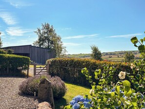 Property grounds - The Hayloft - UK51125 (Boncath)