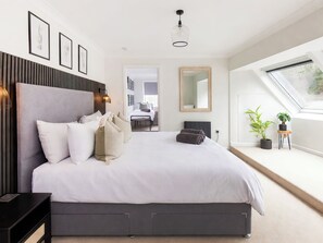 6 bedrooms, free WiFi - 6 bedroom accommodation in Blandford Forum (Blandford Forum)