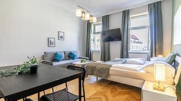 Quarto básico | Ferros/tábuas de passar roupa, Wi-Fi de cortesia