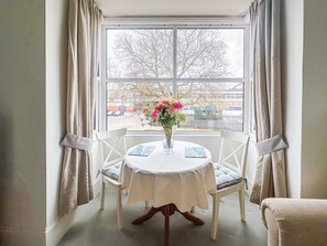 Dining - Sea Haven is a one bedroom apartment in Paignton, just steps from the seafront. (Paignton)