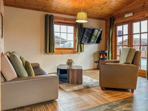 TV - 2 bedroom accommodation in Glasgow (Glasgow)