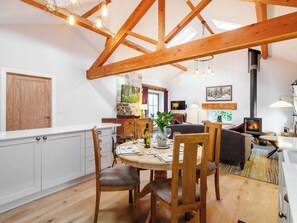 Dining - 2 bedroom accommodation in Silverdale (Silverdale)