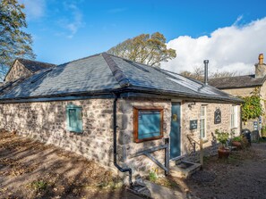 Exterior | The Gallery Cottage, Silverdale - 2 bedroom accommodation in Silverdale (Silverdale)