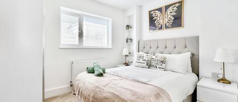 Double bedroom | The Beach House - Ocean Properties, Worthing