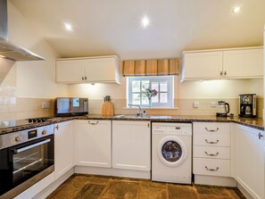 Dishwasher - Manor House Farm - UK49536 (Troutsdale near Scarborough)