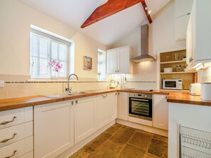 Dishwasher - Manor House Farm Cottage - UK49537 (Troutsdale near Scarborough)