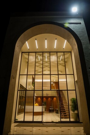 Exterior - Hotel Kesharinandan (Barwala)