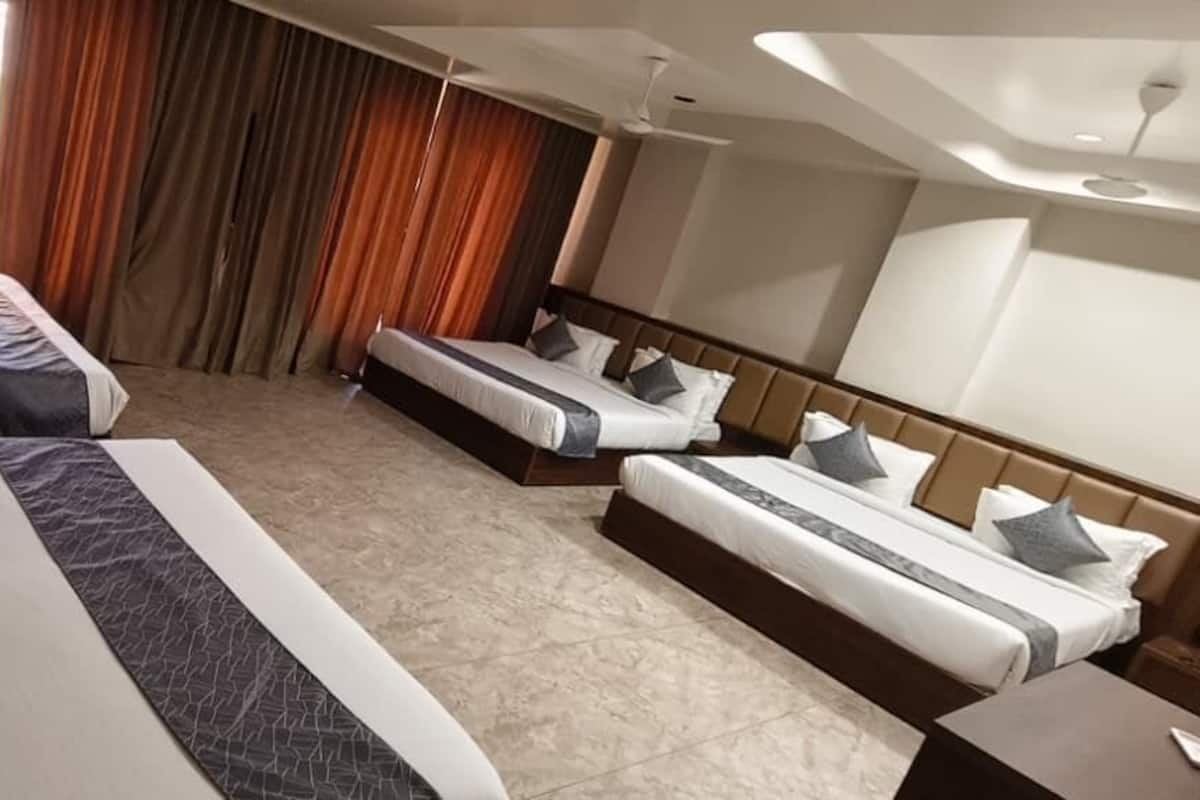 Deluxe Double Room | Free WiFi