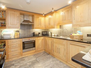 Dishwasher - Yan Cottage - UK43540 (Broughton Beck)