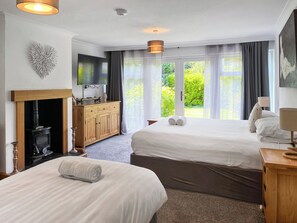 Free WiFi - 5 bedroom accommodation in Ulverston (Ulverston)
