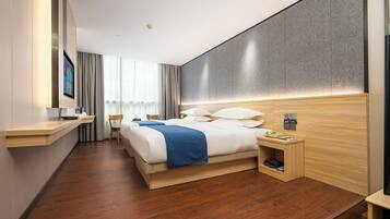 Habitación superior con 2 camas individuales | Espacio para trabajar con un portátil y wifi gratis