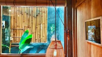 Dobbeltrom – deluxe, bassengutsikt | Innvendig