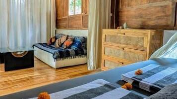 Romantisk villa, bassengutsikt | Innvendig