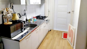 Apartment | Private kitchen - Cheongdam x K-Star Road (Seoul)