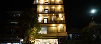 HOTEL GRAND CAPITOL