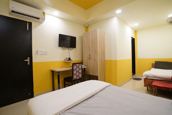 Basic dubbelrum | Skrivbord och gratis wi-fi