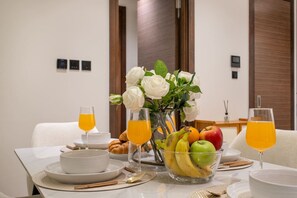 Dining - FIRST CLASS | 2BR | Modern Vibes Urban Luxury (Sobha Hartland)