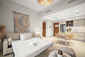 Room - FIRST CLASS | 1BR | Vida Creek Beach Bliss (Dubai Creek Harbour)