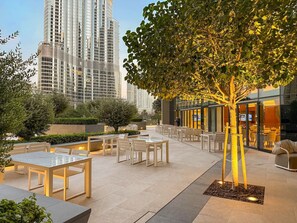 Outdoor dining - FIRST CLASS | 1BR | Elegance | Near Burj Khalifa (Downtown)