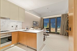 Private kitchen - FIRST CLASS | 1BR | Elegance | Near Burj Khalifa (Downtown)