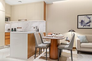 Interior - FIRST CLASS | 1BR | Elegance | Near Burj Khalifa (Downtown)