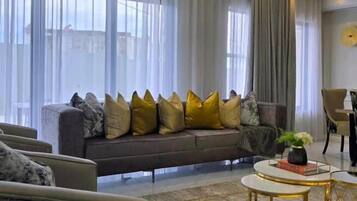 Luxury Apartment, 3 Bedrooms, Mobility Accessible, Private Pool | Living area