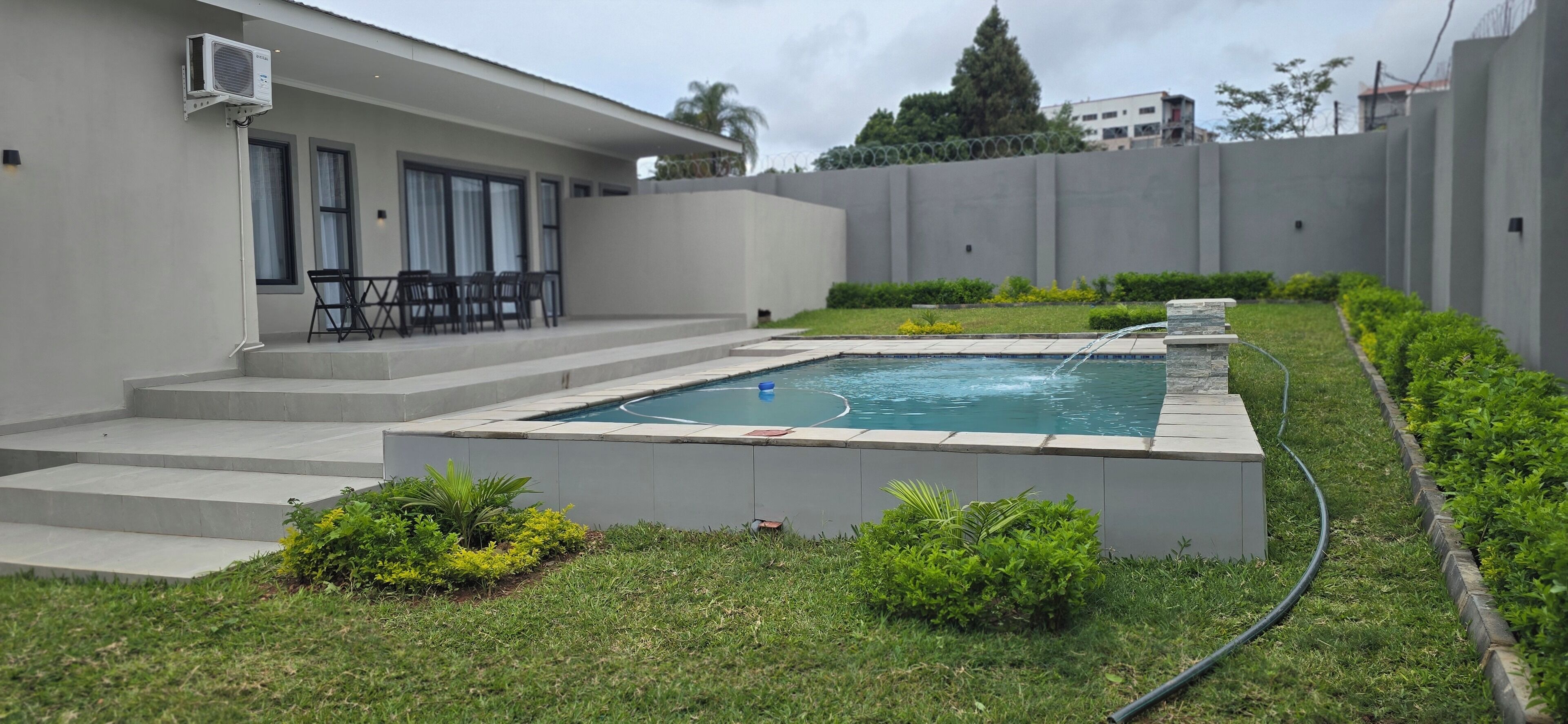 럭셔리 아파트, 침실 3개, 이동 약자 지원, 전용 수영장 | 수영장 | 2 개의 야외 수영장