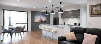 Serene Escape – Near The Vines & Swan Valley