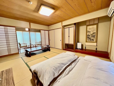 Annex, Non Smoking - Japanese-Style Room with Open-Air Bath, Mikazuki, Mangetsu | Free WiFi. Yufuin Ryokan Yamanami