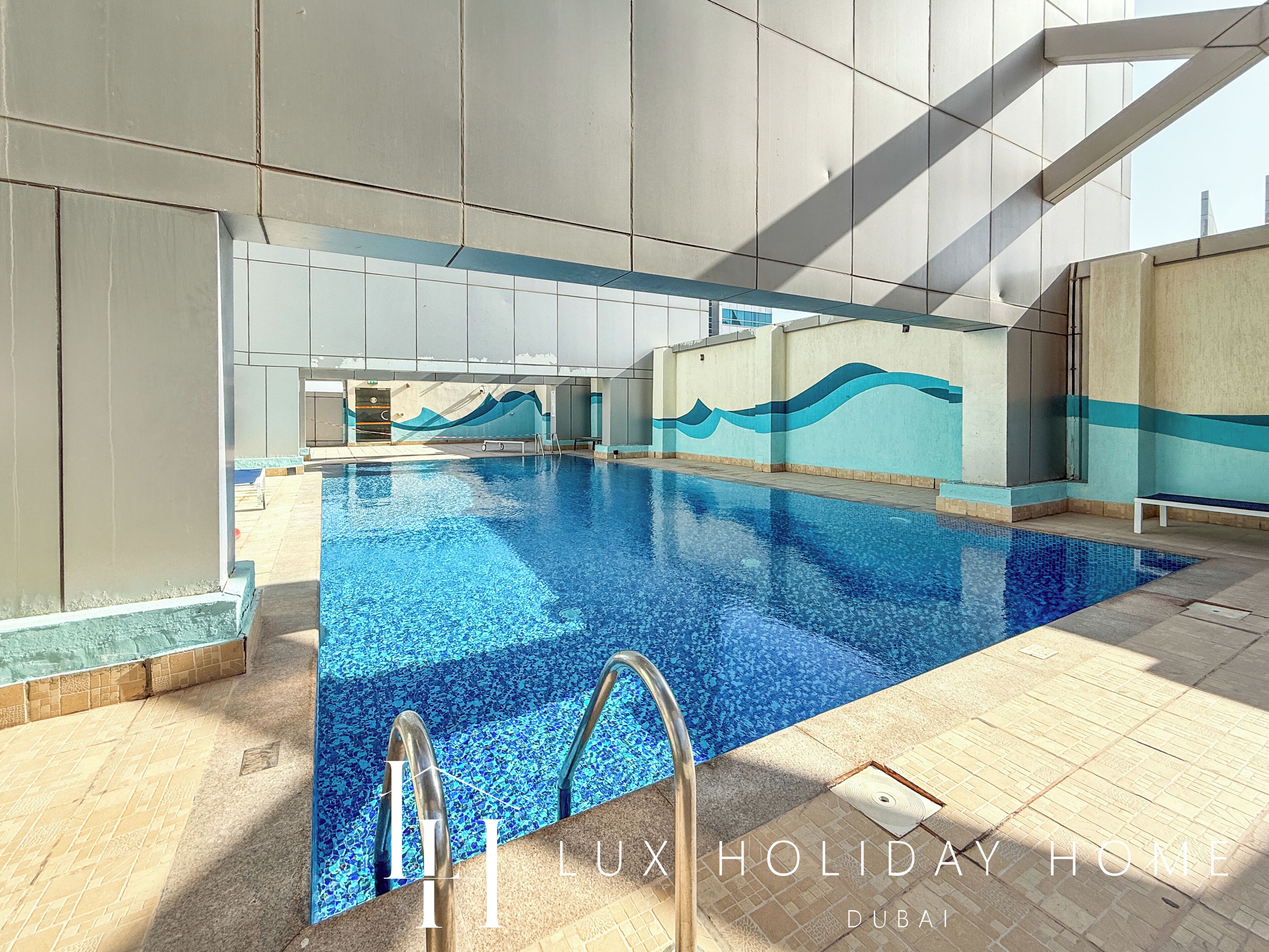 Apartamento, vistas a la ciudad | Piscina | Una piscina al aire libre