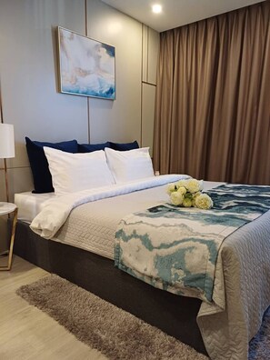 Room, 2 Bedrooms, Accessible, Smoking - Room-luxury 2BR Sea View Unit I 35th Flo (Pattaya)