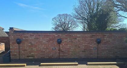 Pools Cottage 7-Gardeners Cottage Sustainable Stay