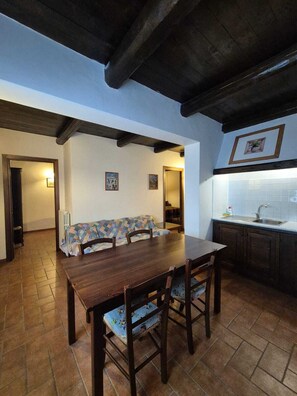 Appartement Familial, vue montagne | Restauration