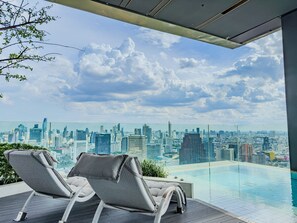 Apartment, 1 Bedroom, Balcony, Garden View | Pool | Outdoor pool - Luxury APT Central Bangkok Siam Paragon · Central World (Bangkok)
